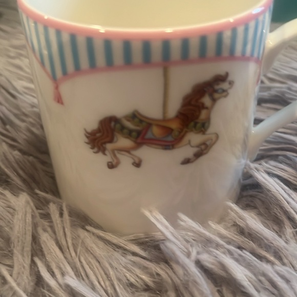 Tiffany and Co. 3 piece bone China carousel set. - Picture 4 of 5